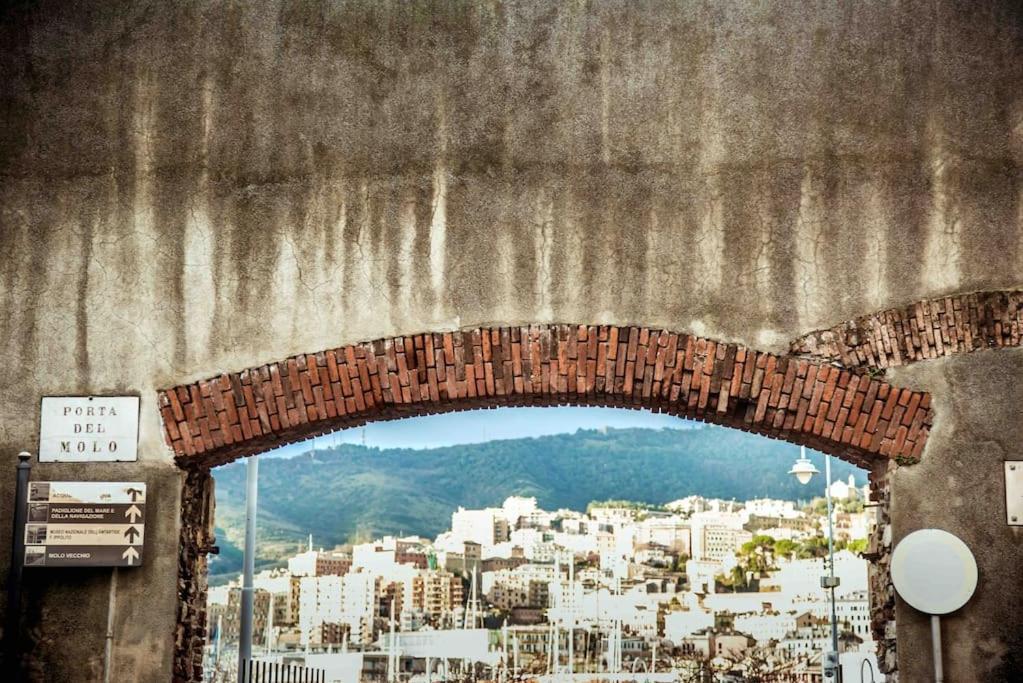 Apartamento La Finestra Sul Cielo Del Porto Antico Di Genova Exterior foto